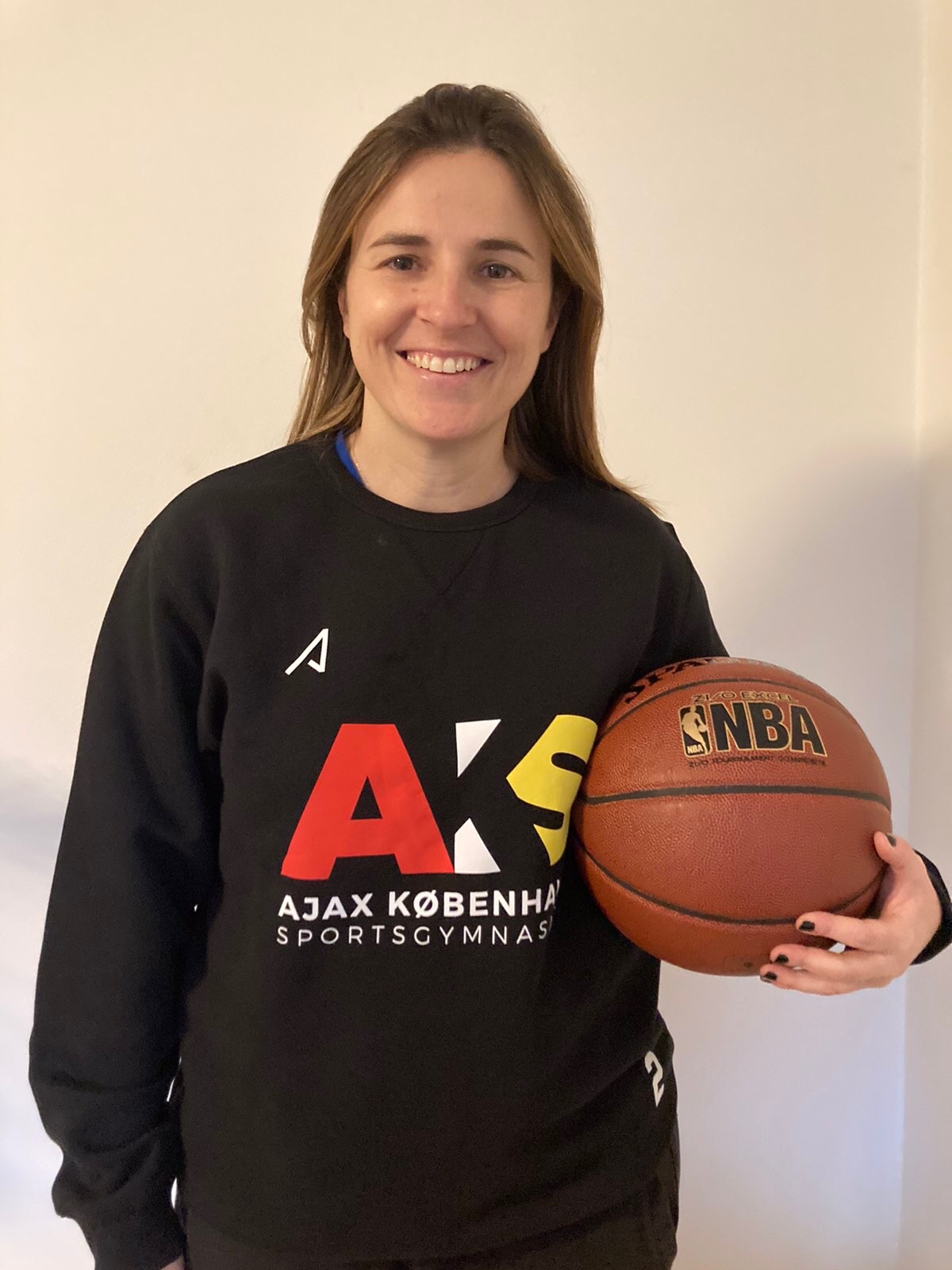 Eleni Kafantari, cheftræner på AKS-pige-basketball